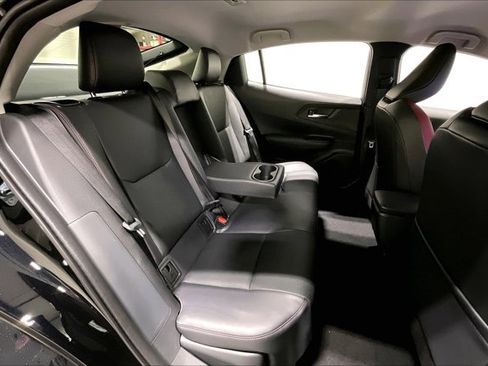 New 2026 Toyota Prius Plug-In Hybrid FWD image 27