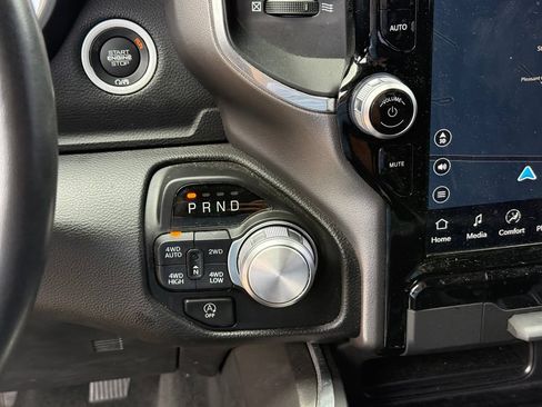 Used 2022 RAM 1500 Laramie AWD/4WD image 21