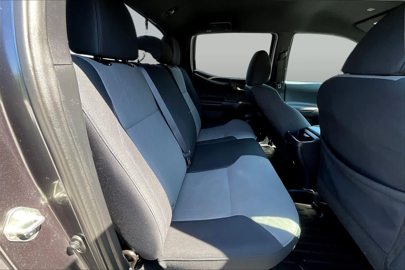 Used 2020 Toyota Tacoma TRD Sport AWD/4WD image 20