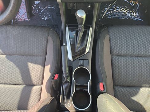 Used 2017 Toyota Corolla LE FWD image 39