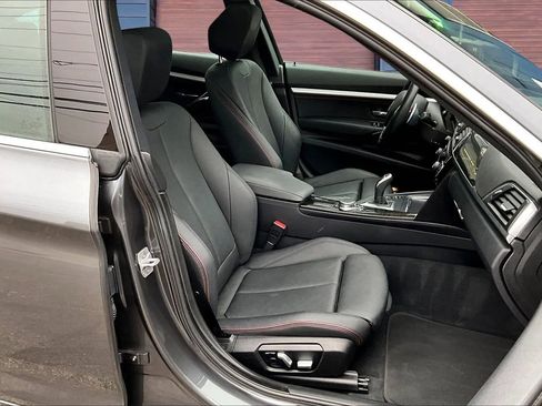 Used 2018 BMW 330i Gran Turismo xDrive image 7