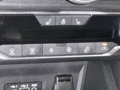 Used 2024 Nissan Sentra SR w/ SR Premium Package image 30