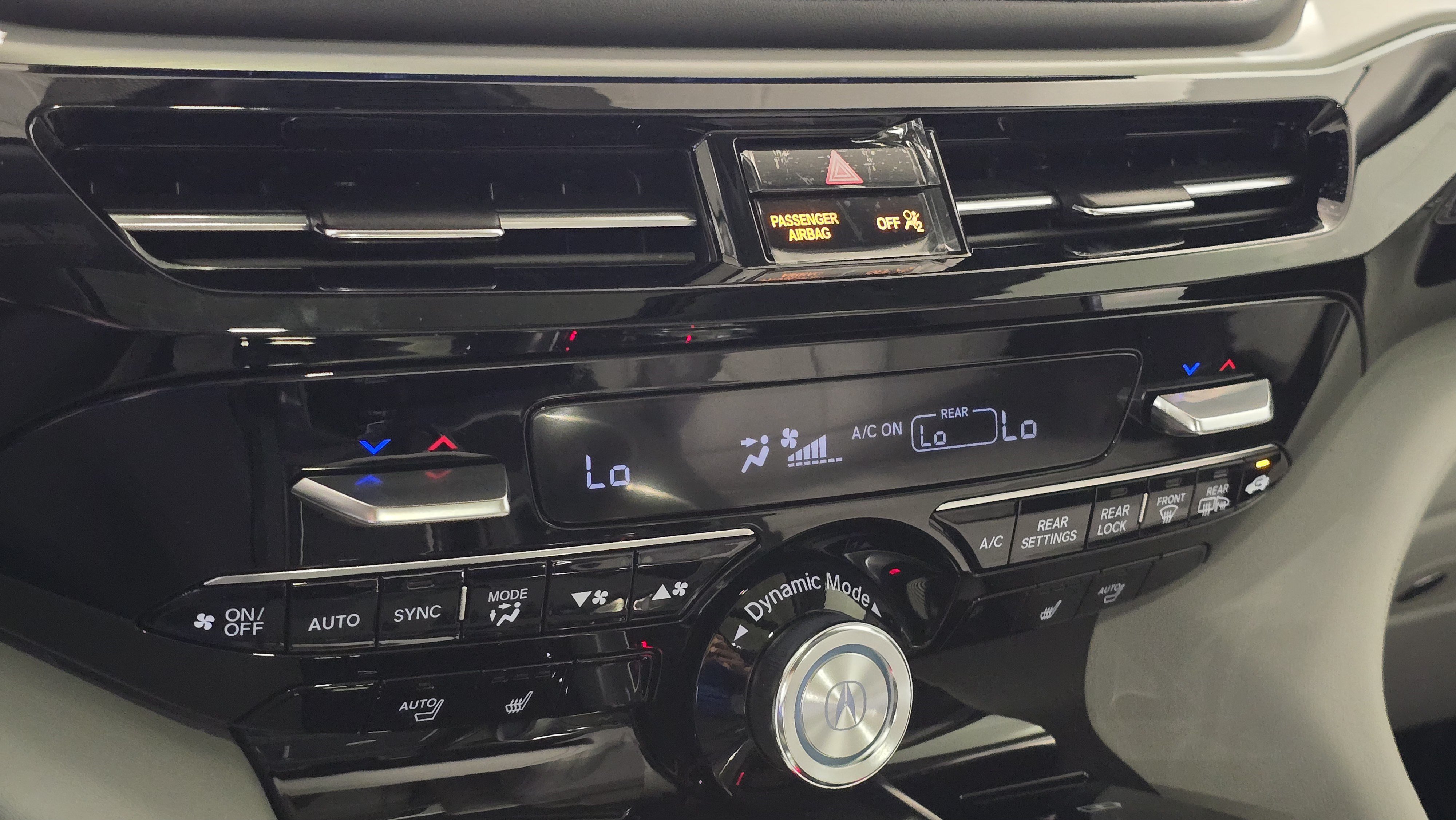 Used 2026 Acura MDX w/ Technology Package FWD image 30