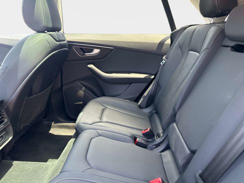 Certified 2023 Audi Q8 Premium w/ Convenience Package AWD/4WD image 13