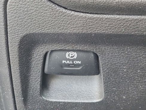 Used 2022 RAM 1500 Big Horn image 25