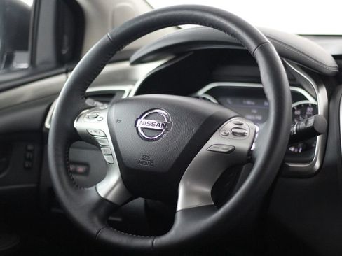 Used 2018 Nissan Murano SL w/ Midnight Edition Package FWD image 11