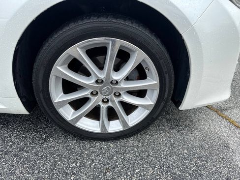 Used 2015 Toyota Avalon Limited FWD image 11