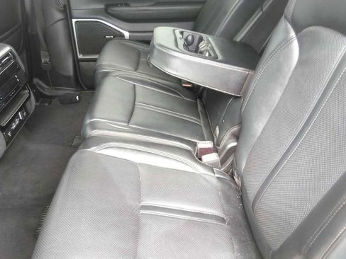 Used 2024 Jeep Wagoneer L Series II w/ Flexible Seating Group AWD/4WD image 18
