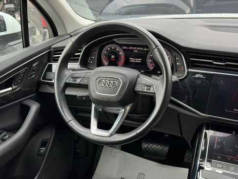Used 2023 Audi Q7 3.0T Premium w/ Convenience Package AWD/4WD image 38