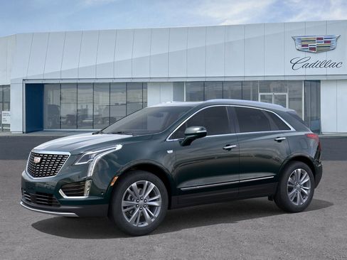 New 2026 Cadillac XT5 Premium Luxury image 2