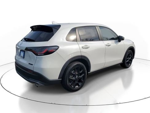 Used 2024 Honda HR-V Sport image 6