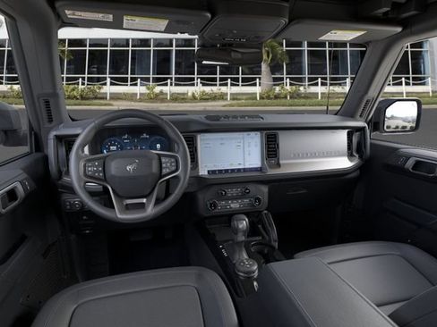 New 2026 Ford Bronco Outer Banks w/ Sasquatch Package AWD/4WD image 9