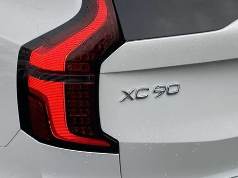 New 2026 Volvo XC90 T8 Ultra image 10
