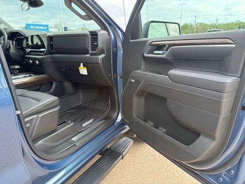 New 2026 GMC Sierra 1500 Elevation w/ Elevation Premium Package AWD/4WD image 51