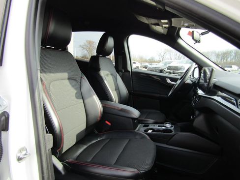 Used 2023 Ford Escape ST-Line Select w/ Tech Pack #2 AWD/4WD image 18