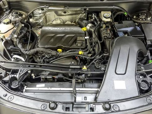 Used 2025 Buick Envista Avenir FWD image 29