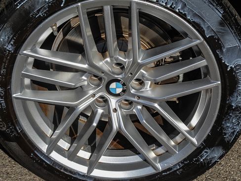 Used 2024 BMW 530i w/ Premium Package image 11