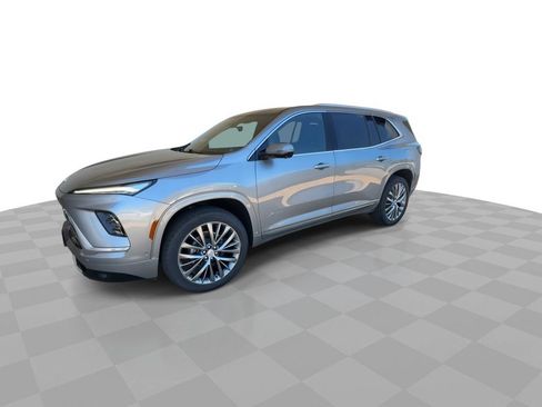 Certified 2025 Buick Enclave Avenir w/ Super Cruise Package AWD/4WD image 4