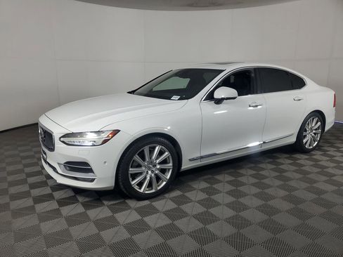 Used 2017 Volvo S90 T6 Inscription w/ Vision Package image 8