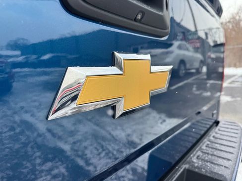 Used 2018 Chevrolet Silverado 1500 LT w/ All Star Edition image 28