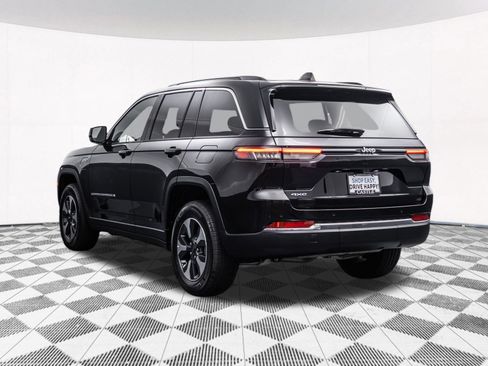 Used 2024 Jeep Grand Cherokee Limited 4xe AWD/4WD image 9