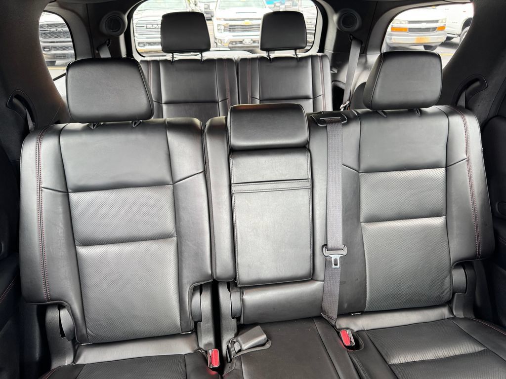 Used 2025 Dodge Durango GT AWD/4WD image 16
