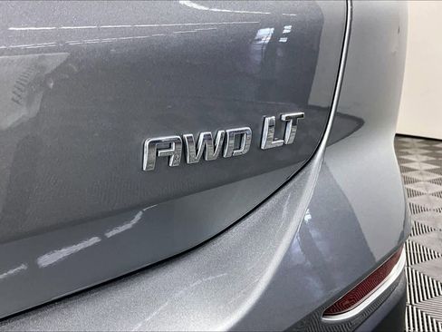 Used 2023 Chevrolet Equinox LT AWD/4WD image 10
