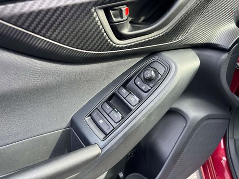 Used 2019 Subaru Crosstrek 2.0i Premium image 14