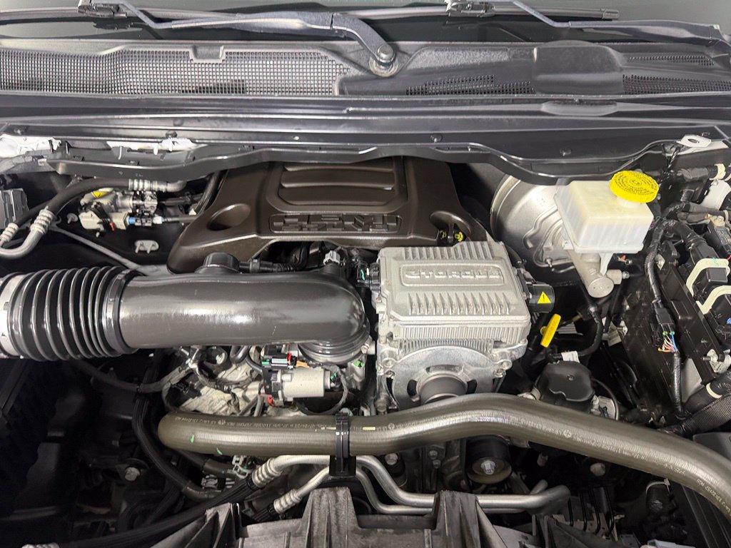 Used 2024 RAM 1500 Laramie AWD/4WD image 21