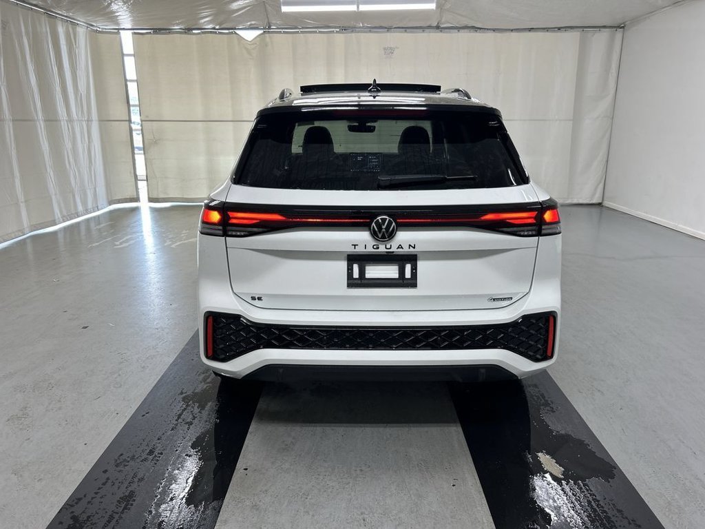 New 2026 Volkswagen Tiguan SE R-Line AWD/4WD image 8