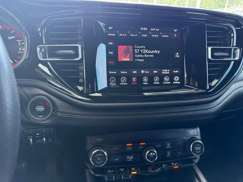 Used 2023 Dodge Durango SXT Launch Edition image 17