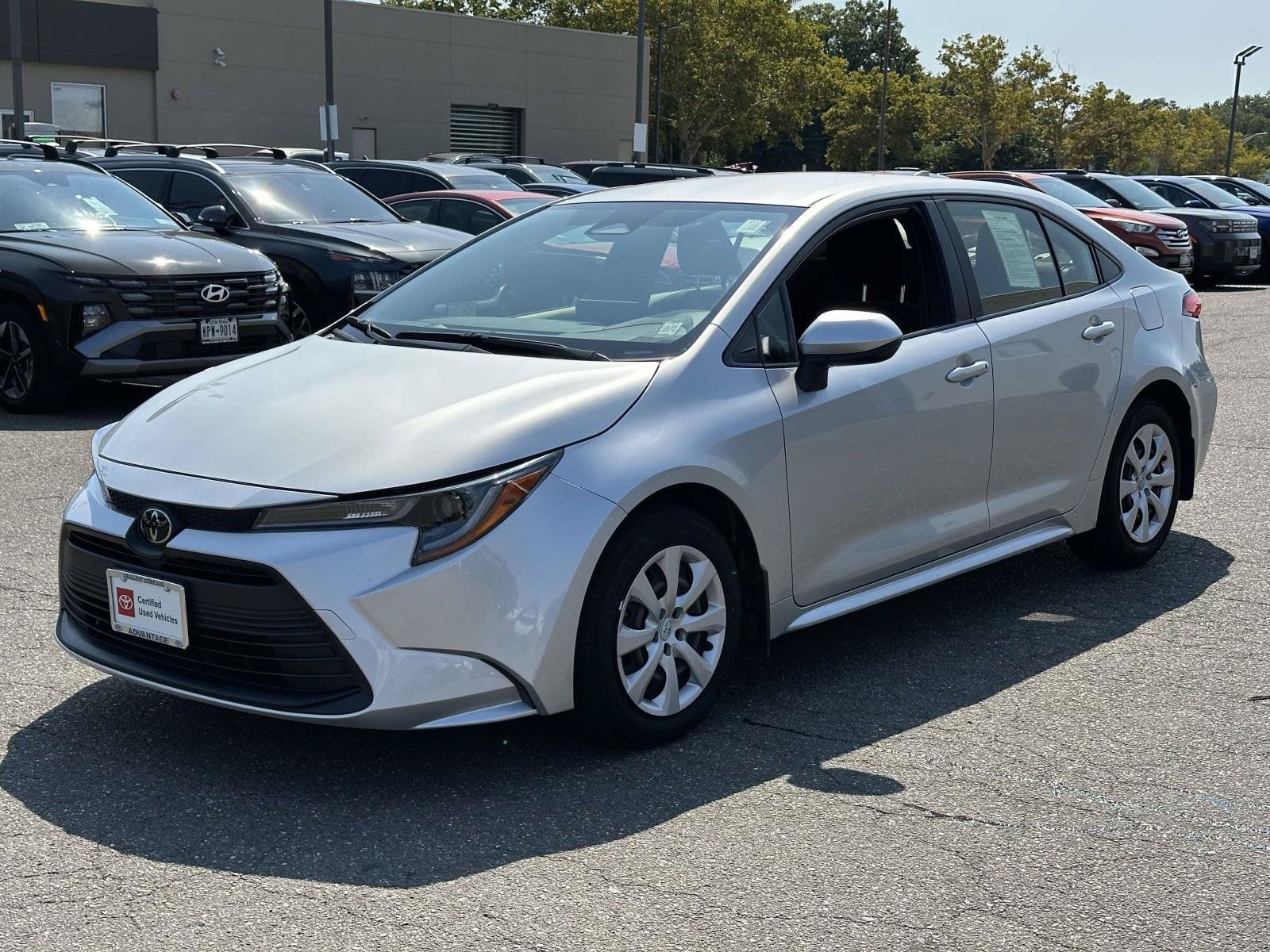 Used 2024 Toyota Corolla LE FWD image 3