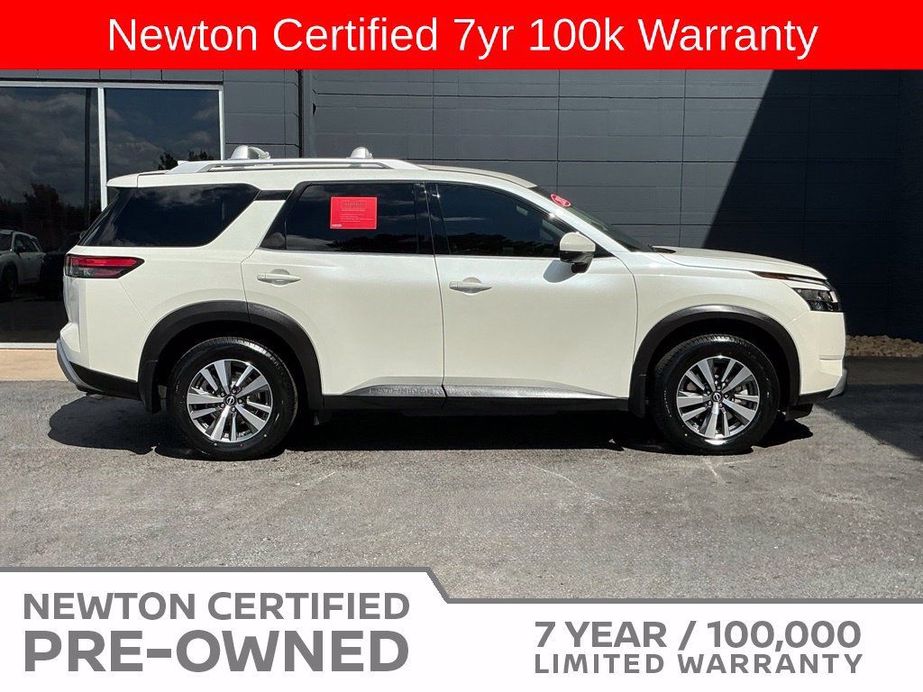 Used 2024 Nissan Pathfinder SL AWD/4WD image 4