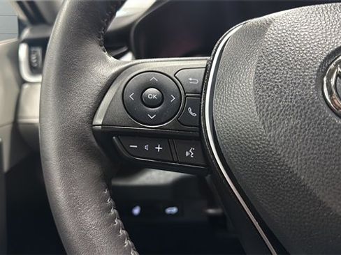 Used 2023 Toyota RAV4 XLE Premium image 18