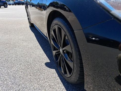 Used 2017 Nissan Maxima SR w/ Midnight Edition FWD image 4