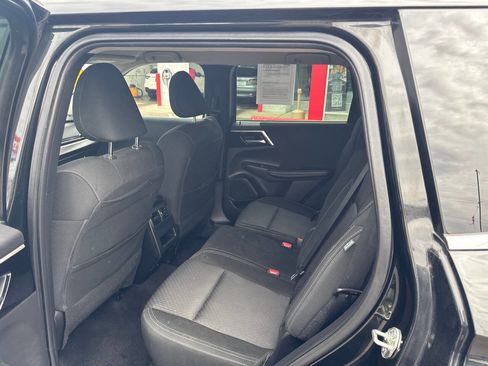 Used 2022 Mitsubishi Outlander ES AWD/4WD image 10