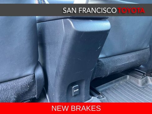 Used 2016 Toyota Prius Four image 16