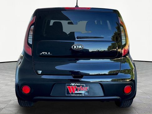 Used 2017 Kia Soul FWD image 5