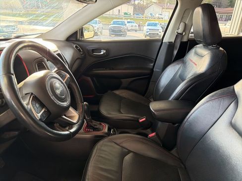 Used 2017 Jeep Compass Trailhawk w/ Leather Interior Group image 12