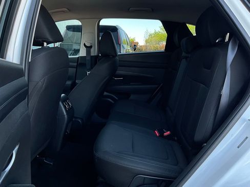Used 2025 Hyundai Tucson SEL image 12