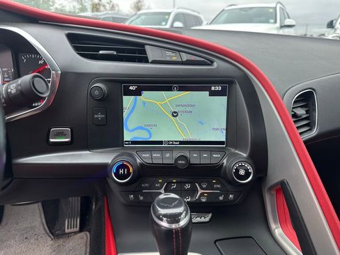 Used 2018 Chevrolet Corvette Stingray Convertible w/ 2LT Preferred Equipment Group image 17