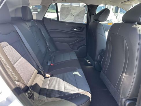 New 2026 Chevrolet Trax LT w/ Driver Confidence Package FWD image 24