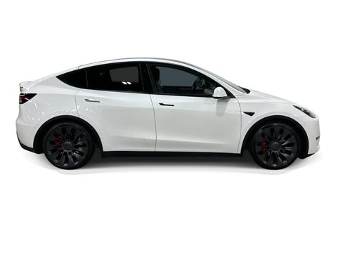 Certified 2023 Tesla Model Y Performance AWD/4WD image 7