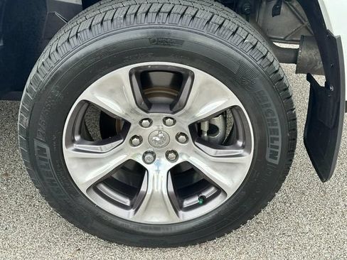 Used 2020 RAM 1500 Laramie RWD image 8