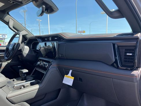 New 2026 GMC Sierra 1500 AT4 w/ AT4 Premium Package AWD/4WD image 26