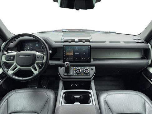 Used 2022 Land Rover Defender 110 SE image 16