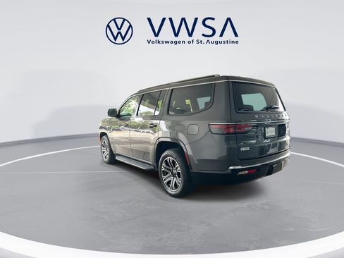 Used 2024 Jeep Wagoneer Series II AWD/4WD image 6