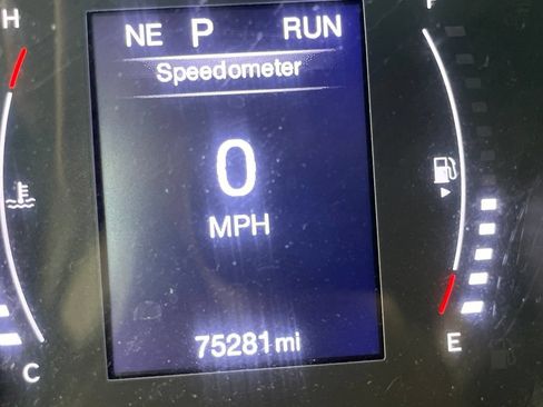Used 2020 Jeep Compass Latitude w/ Cold Weather Group AWD/4WD image 8