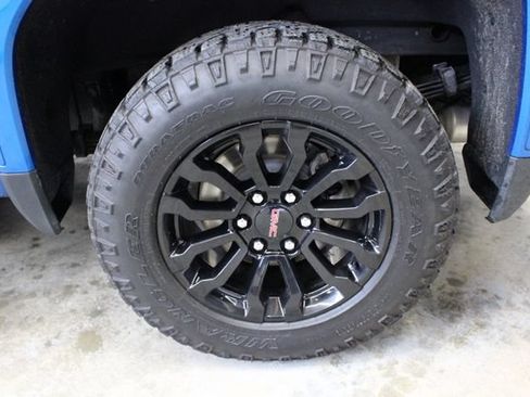 Used 2023 GMC Sierra 1500 AT4X AWD/4WD image 50