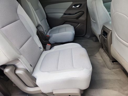 Certified 2019 Chevrolet Traverse LT FWD image 20